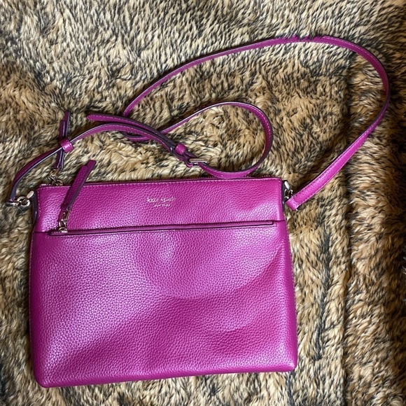 kate spade Handbags - Kate Spade Pink Crossbody Purse